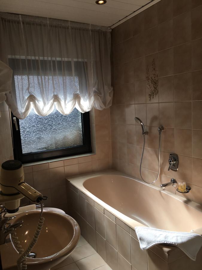 Gasthof Zur Sonne Winzenhohl Hösbach Esterno foto